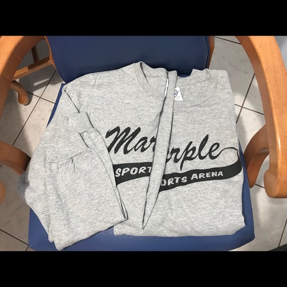 NWOT Bundle of men’s long-sleeved T-shirts - Picture 10 of 10